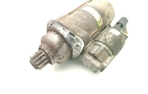 Volkswagen PASSAT B6 Starter motor 02M911024A