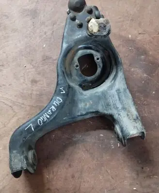 Dodge Durango I Front lower control arm/wishbone 52106117AA