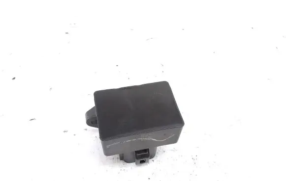 Ford Fusion II Fuel pump relay CU5A9D370FC 11554320B