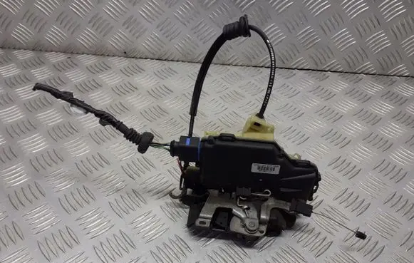 Seat Ibiza III (6L) Front door lock C3B1837015AM