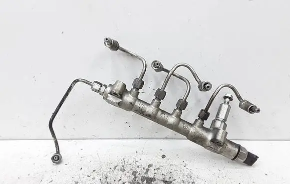 Opel Astra J Fuel main line pipe