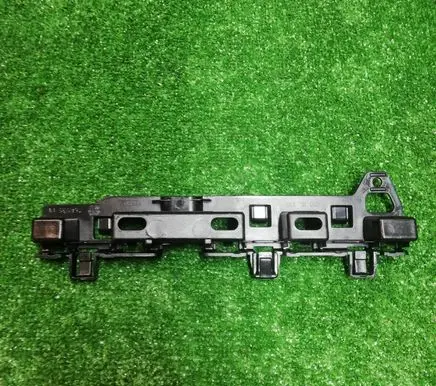 BMW 5 G30 G31 G38 Front bumper mounting bracket 7387342