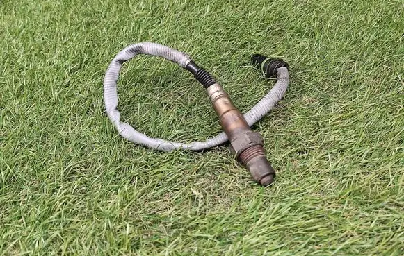 BMW 5 E60 E61 Lambda probe sensor 7539126 0258006794