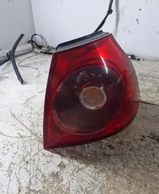 Volkswagen Golf V Rear/tail lights