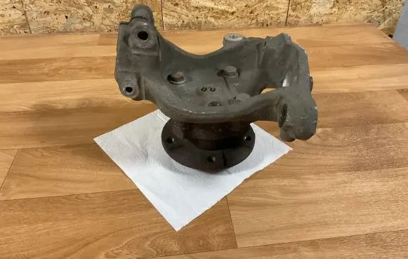 BMW 5 E60 E61 Front wheel hub 6760954