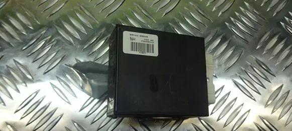 Toyota Avensis T220 Front door soft close latching motor (coupe) 73658912
