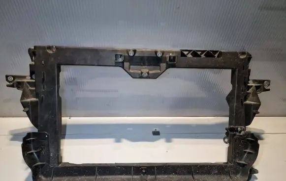 Mitsubishi Colt Radiator support slam panel M0105057
