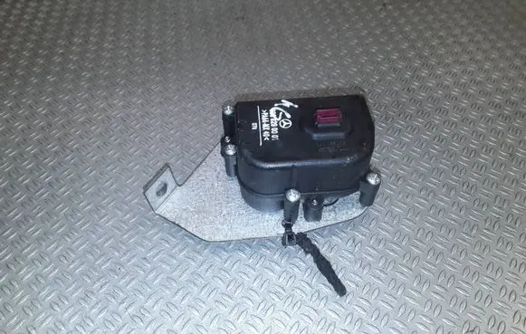 Mercedes-Benz Vito Viano W638 Vent window/glass motor 