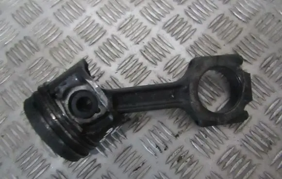 Fiat Bravo - Brava Piston with connecting rod