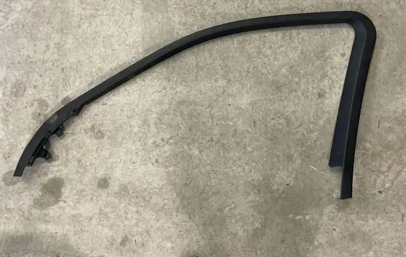 Mercedes-Benz GL X166 Other front door trim element A1667270278