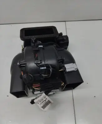 Mercedes-Benz ML W163 Heater fan/blower 9101224 A1638300308 0000332