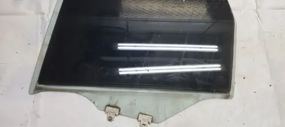 Nissan X-Trail T31 Rear door window glass