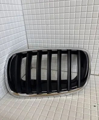 BMW X6 E71 Front bumper upper radiator grill 7171395