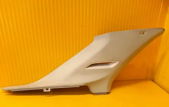 Mercedes-Benz GLE W167 (C) pillar trim A1676909104