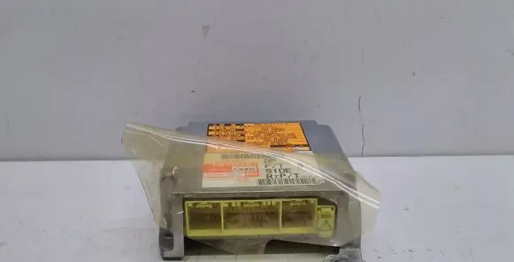 Toyota Corolla Verso E121 Airbag control unit/module 8917013060