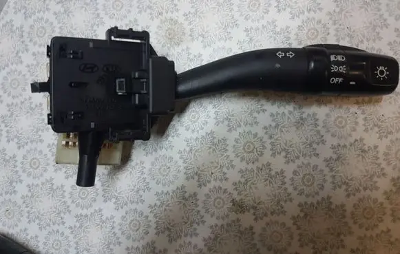 Hyundai Santa Fe Indicator stalk 202005763