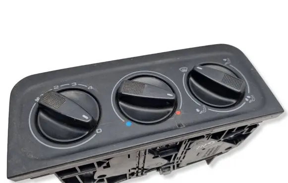 Volkswagen Golf III Climate control unit 1H0819045C 1H0820045C