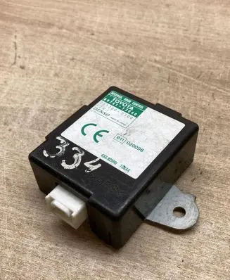 Toyota Corolla Verso E121 Door central lock control unit/module 8974113040 2513000100