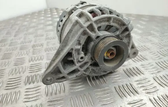 Mercedes-Benz A W176 Generator/alternator A0009063322