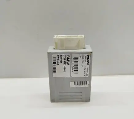 BMW X5 E70 Air suspension control unit module (rear) 6793163