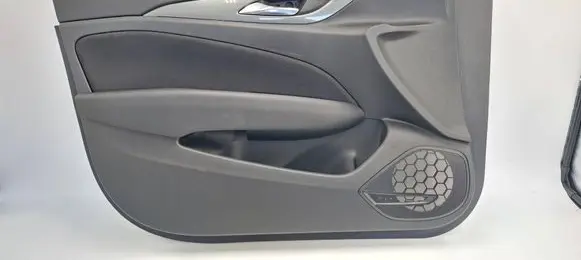 Opel Insignia B Front door card panel trim 13491523 20170520 105804