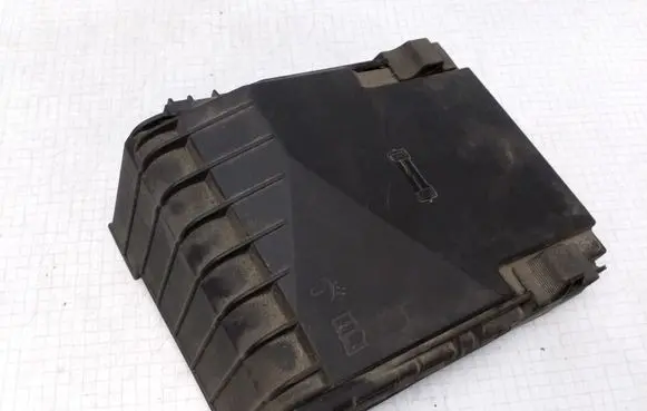 Volkswagen Golf V Fuse box cover 1K0937132F
