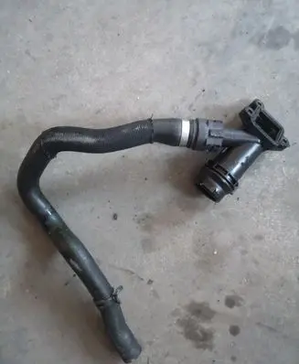 BMW X3 F25 Engine coolant pipe/hose 2247744
