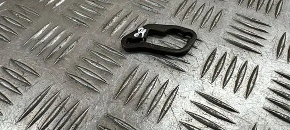 Jaguar XJ X351 Fuel Injector clamp holder 