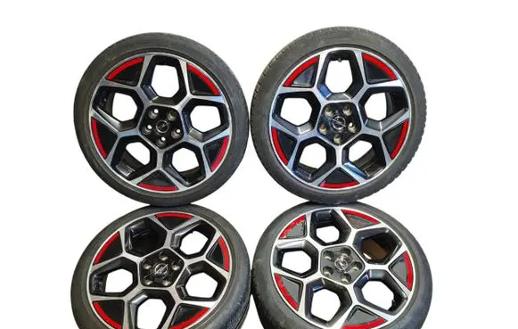 Opel Astra L R18 alloy rim 9843281680
