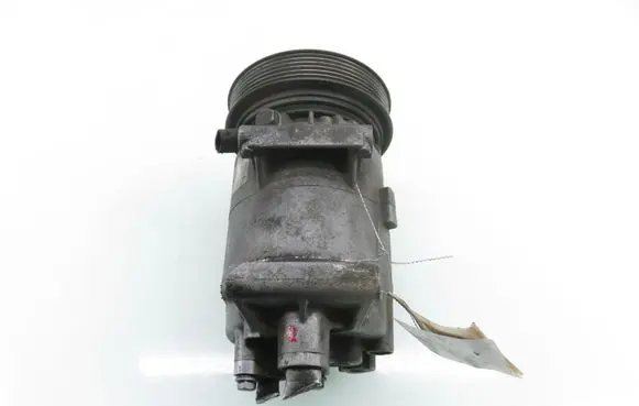 Renault Megane II Air conditioning (A/C) compressor (pump) 8200470242