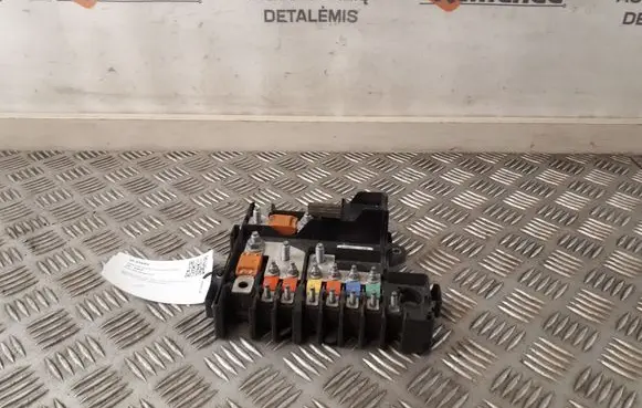 Iveco Daily 6th gen Battery relay fuse 5801585977