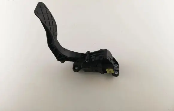 Audi A6 S6 C6 4F Accelerator throttle pedal 4F1721523B KL1428