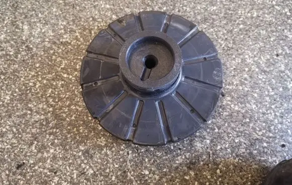 Mercedes-Benz Vito Viano W447 Rear coil spring rubber mount A4473240584
