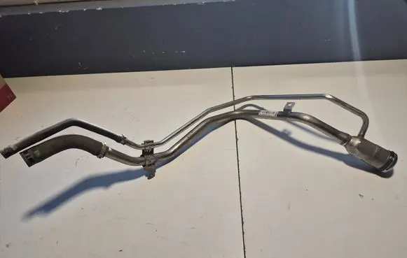 Fuel tank filler neck pipe