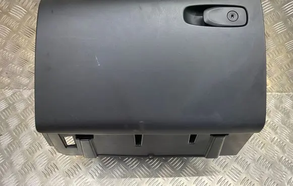 Volvo V40 Glove box 1284504