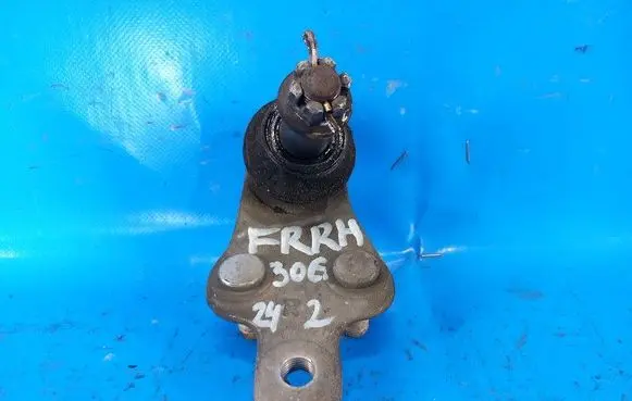 Toyota Camry Rear wheel hub spindle/knuckle 4333009330