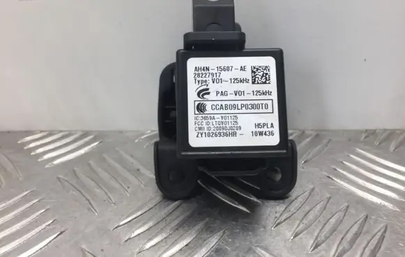 Volvo S60 Ignition lock 28227917 AH4N15607AE