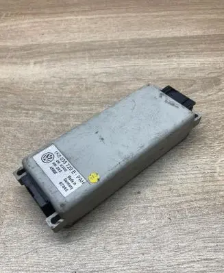 Volkswagen Touran I Phone control unit/module 1K0035729E