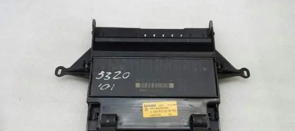 Mercedes-Benz S W220 Seat control module A2208201285