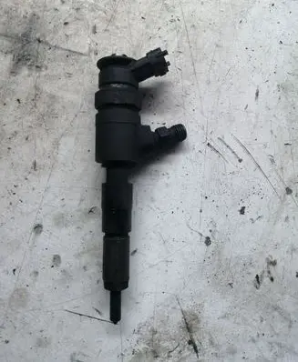 Peugeot 207 Fuel injector 786280 0445110135