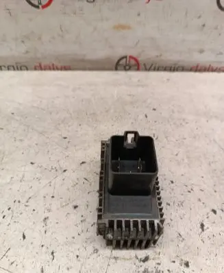 Opel Meriva A Glow plug pre-heat relay 55354141 51299018B