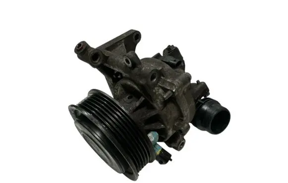 Opel Astra J Water pump 55484533