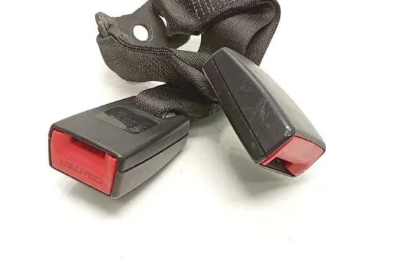 BMW 1 E81 E87 Rear seatbelt buckle 9117251