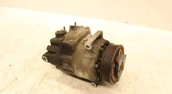 Volkswagen Jetta V Air conditioning (A/C) compressor (pump) 00305712563