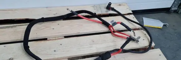 Audi RS Q8 Positive cable (battery) 4M0971225CD