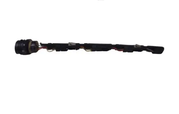 Volkswagen Golf V Fuel injector wires 038971803