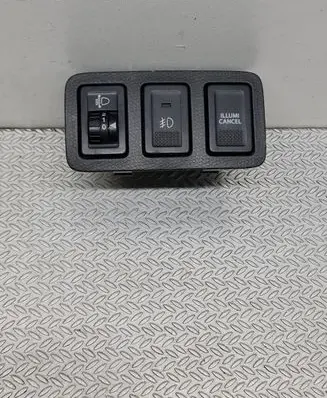 Suzuki Swift I A set of switches 7331262J10