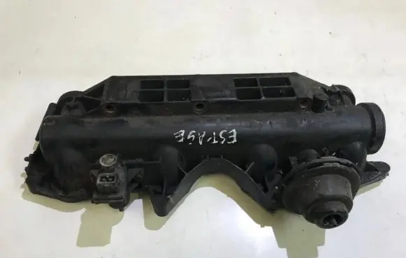 Renault Master II Intake manifold 8200006250F