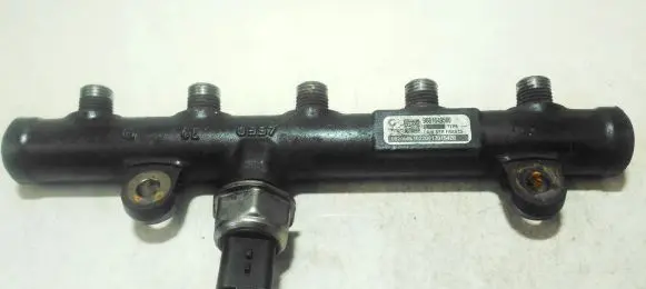 Volvo V50 Fuel main line pipe 9681649580