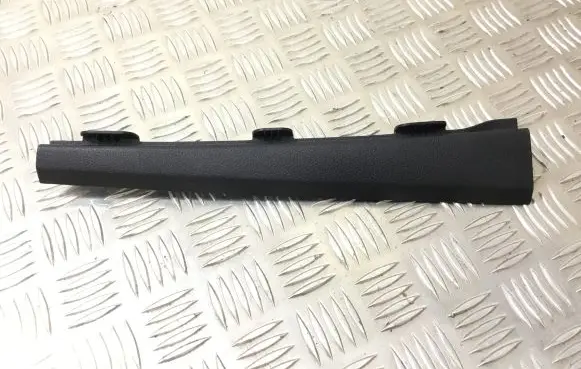 Porsche Macan (95B) (A) pillar trim 95B868239